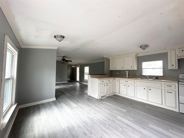 10037 Lazy Oaks Drive, Conroe, TX 77306