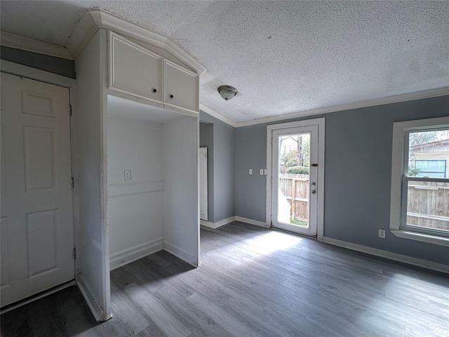 10037 Lazy Oaks Drive, Conroe, TX 77306