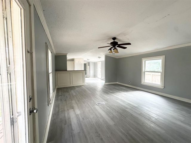 10037 Lazy Oaks Drive, Conroe, TX 77306