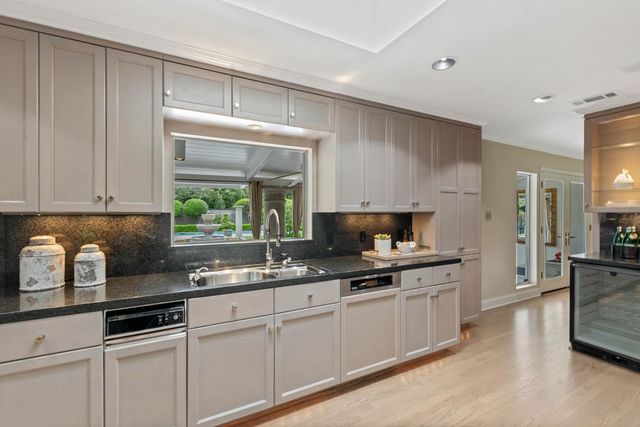 400 Crocker Rd, Sacramento, CA 95864