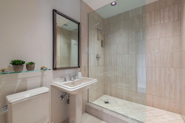 400 Crocker Rd, Sacramento, CA 95864
