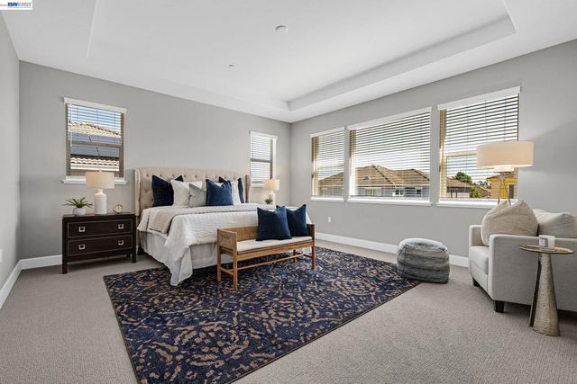 271 Eagle Nest Dr, Oakley, CA 94561