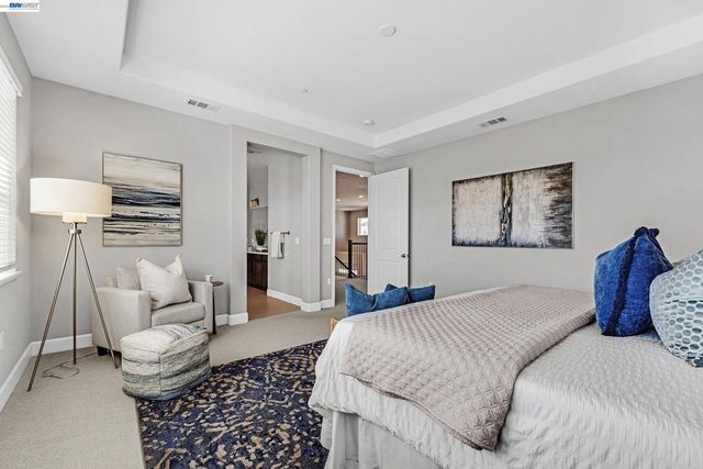 271 Eagle Nest Dr, Oakley, CA 94561