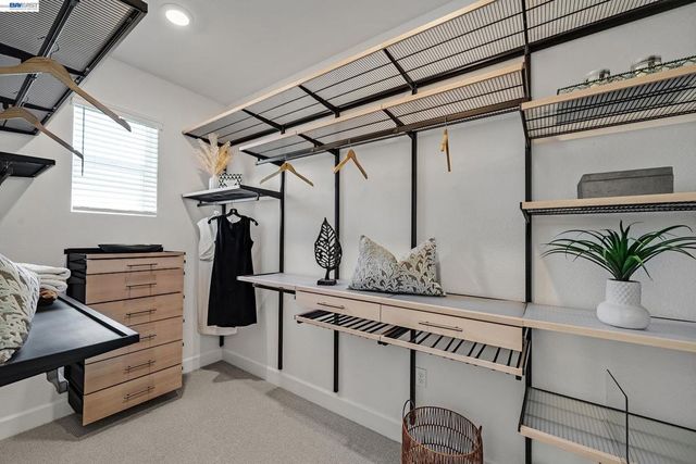 271 Eagle Nest Dr, Oakley, CA 94561