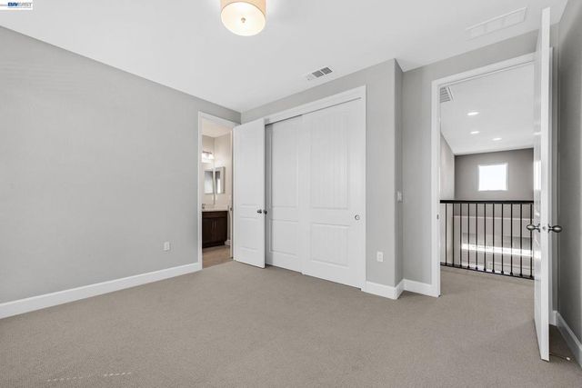 271 Eagle Nest Dr, Oakley, CA 94561