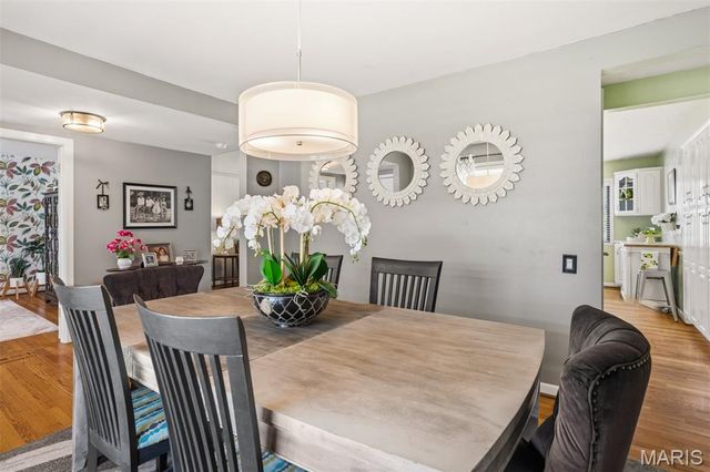 9210 Cordoba Lane, Crestwood, MO 63126