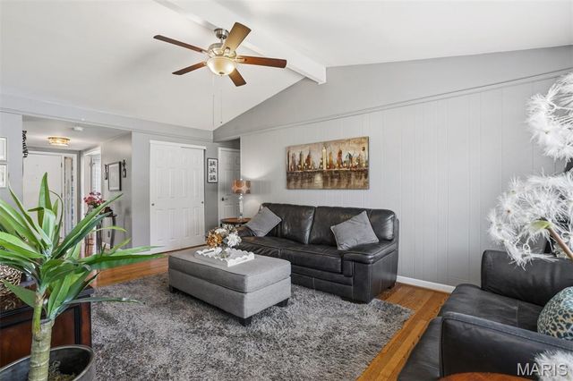 9210 Cordoba Lane, Crestwood, MO 63126