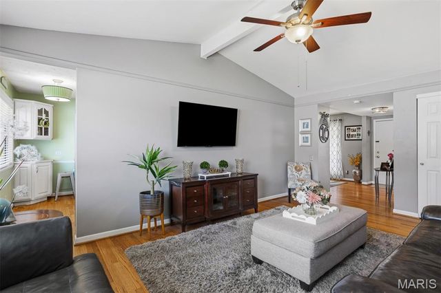 9210 Cordoba Lane, Crestwood, MO 63126