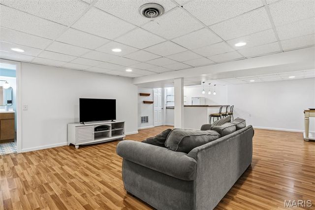 9210 Cordoba Lane, Crestwood, MO 63126