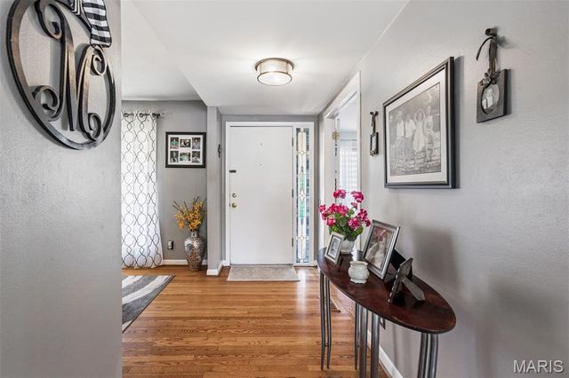 9210 Cordoba Lane, Crestwood, MO 63126