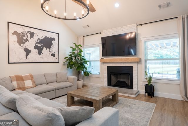 407 Glenn Trail, Winder, GA 30680