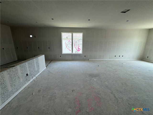 1911 Meridian Loop, Temple, TX 76504