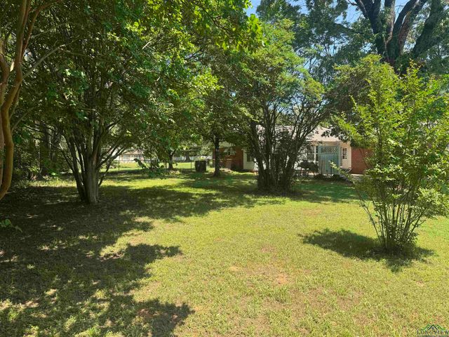 1204 N Marshall, Henderson, TX 75652
