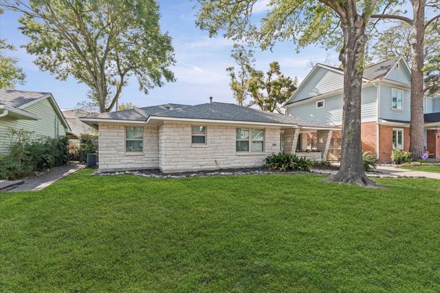 1219 Candlelight Lane, Houston, TX 77018