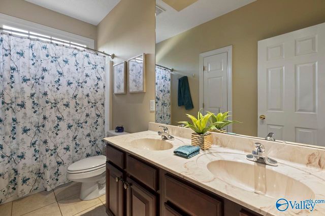 154 Redcliffe Drive, Huntsville, AL 35806