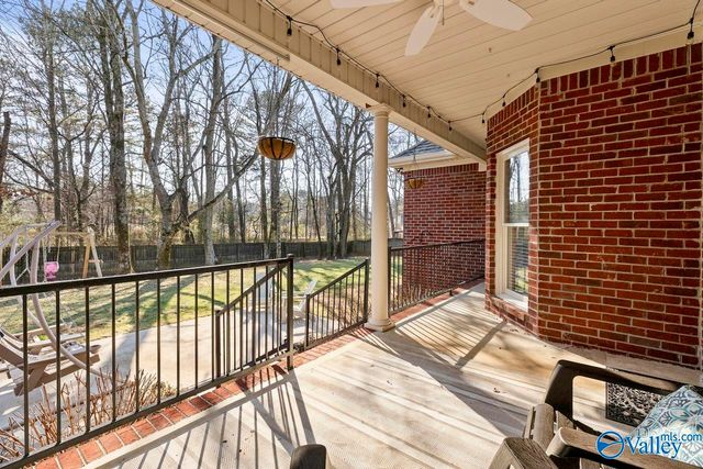 154 Redcliffe Drive, Huntsville, AL 35806