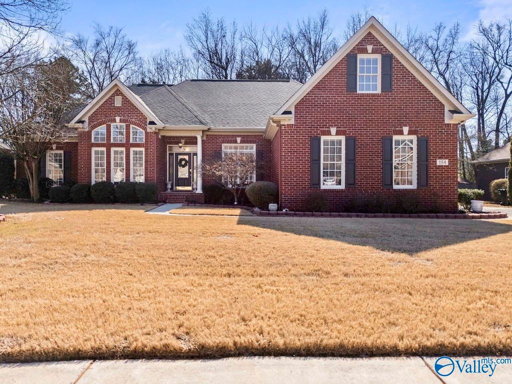 154 Redcliffe Drive, Huntsville, AL 35806