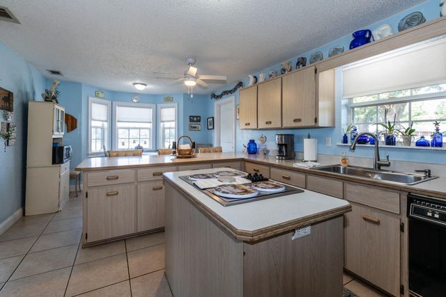24948 WALKABOUT RANCH ROAD, Sorrento, FL 32776