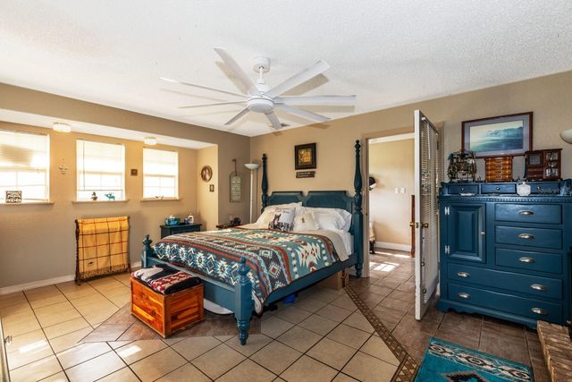 24948 WALKABOUT RANCH ROAD, Sorrento, FL 32776