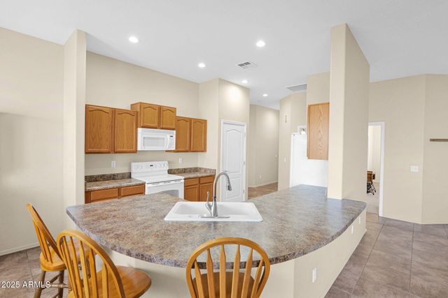 25 S QUINN Circle 58, Mesa, AZ 85206