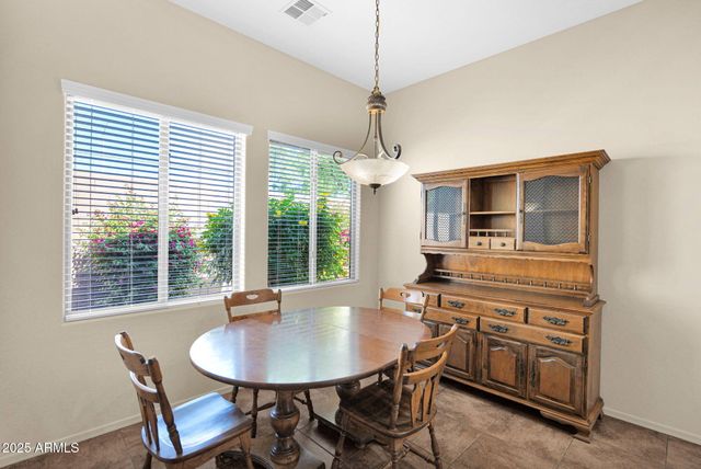 25 S QUINN Circle 58, Mesa, AZ 85206