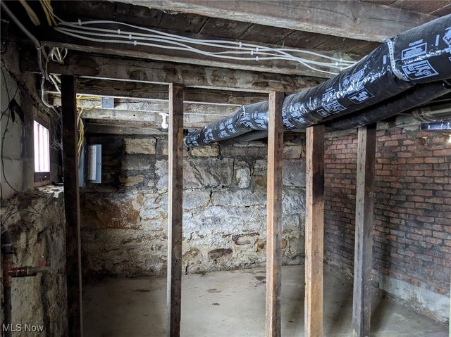 298 Substation Road, Brunswick, OH 44212