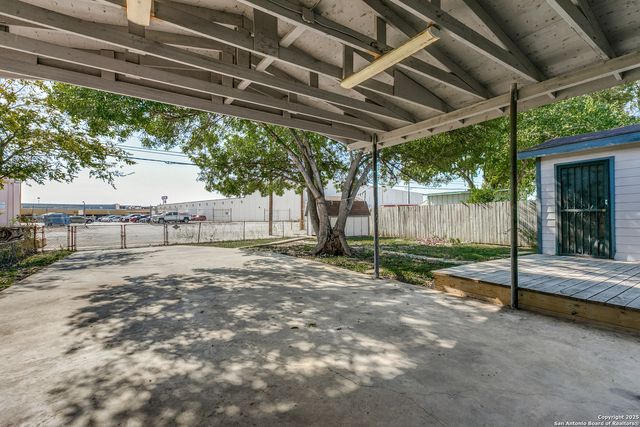 354 Las Palmas, San Antonio, TX 78237