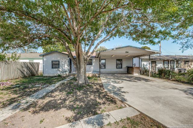 354 Las Palmas, San Antonio, TX 78237