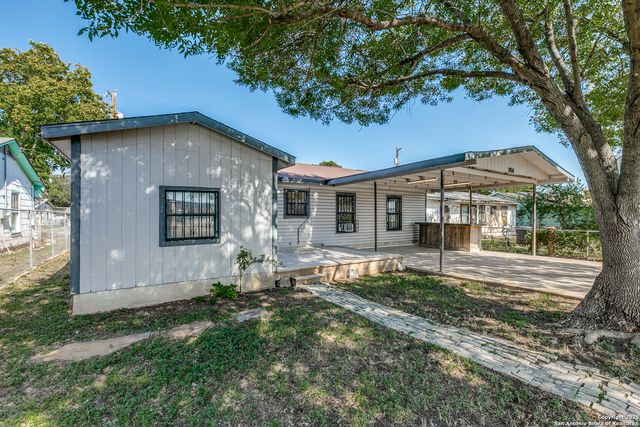 354 Las Palmas, San Antonio, TX 78237