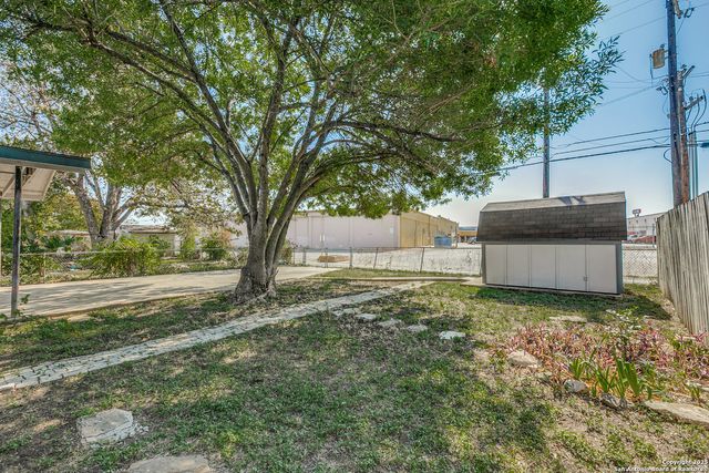 354 Las Palmas, San Antonio, TX 78237