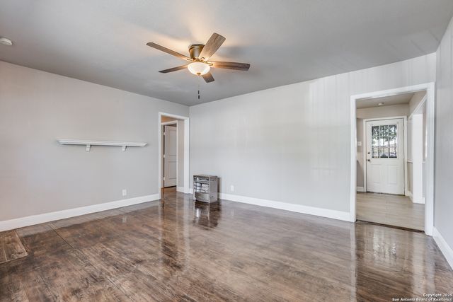 354 Las Palmas, San Antonio, TX 78237