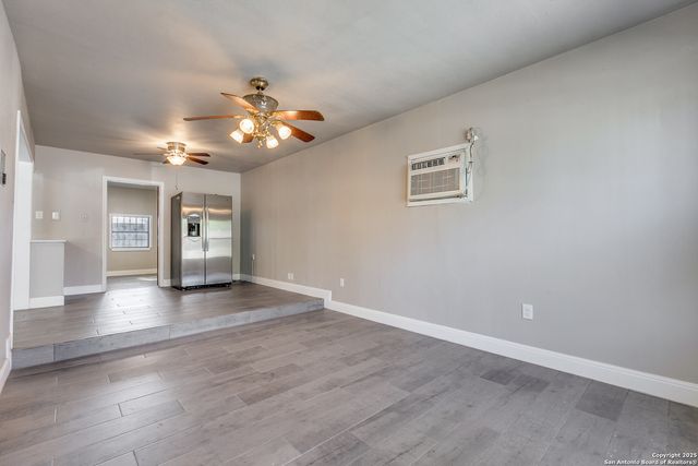 354 Las Palmas, San Antonio, TX 78237