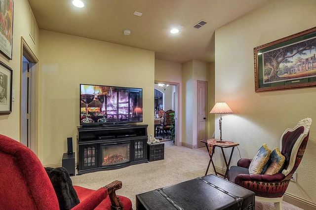 636 Possom Trot Hollow Road, Whitewright, TX 75491