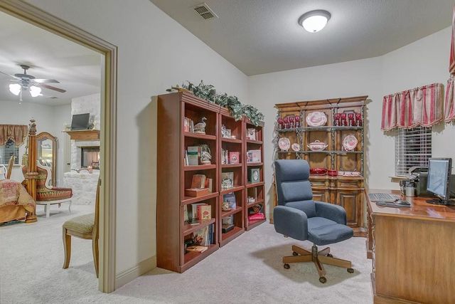 636 Possom Trot Hollow Road, Whitewright, TX 75491