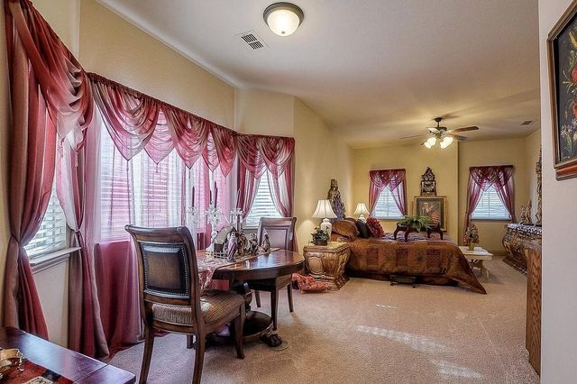 636 Possom Trot Hollow Road, Whitewright, TX 75491