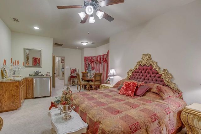 636 Possom Trot Hollow Road, Whitewright, TX 75491