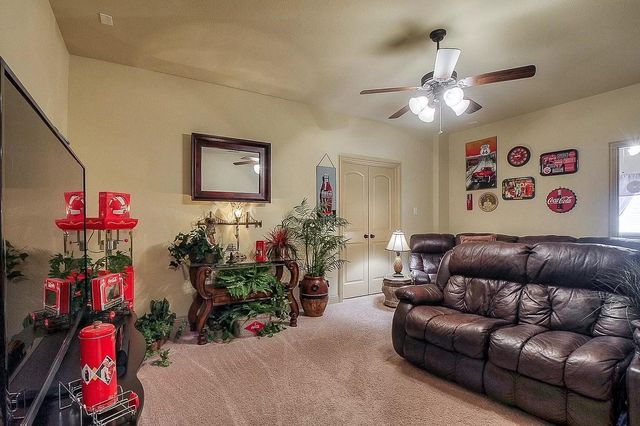 636 Possom Trot Hollow Road, Whitewright, TX 75491