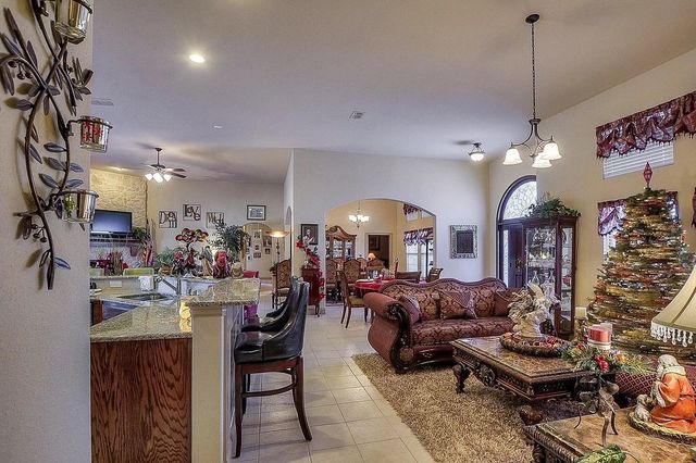 636 Possom Trot Hollow Road, Whitewright, TX 75491