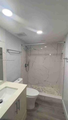 1555 W 44th Pl 247, Hialeah, FL 33012