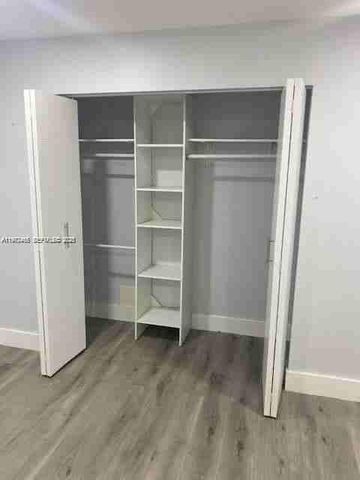 1555 W 44th Pl 247, Hialeah, FL 33012