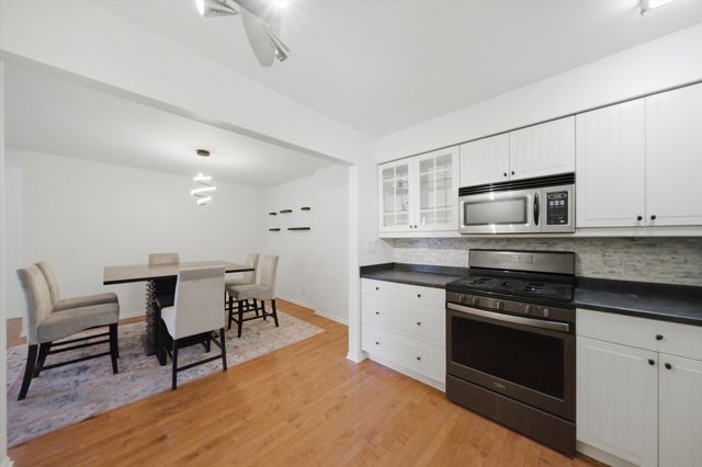 1100 E Randville Drive 203, Palatine, IL 60074