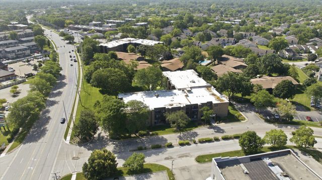 1100 E Randville Drive 203, Palatine, IL 60074