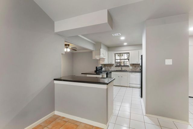 1010 E Red Cedar Circle, The Woodlands, TX 77380