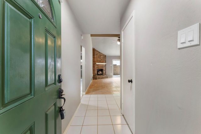 1010 E Red Cedar Circle, The Woodlands, TX 77380
