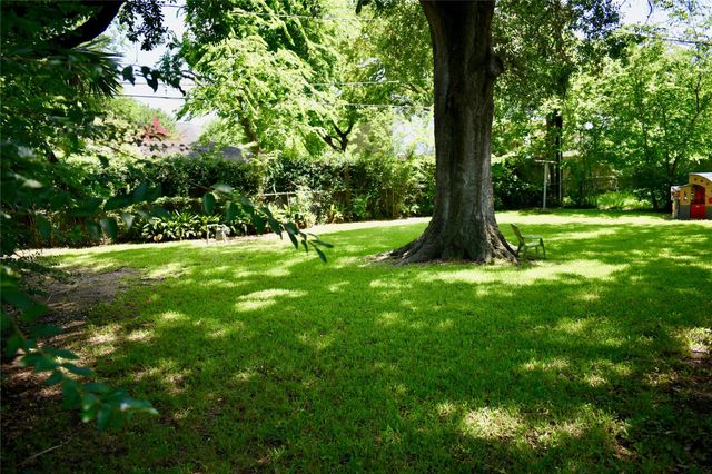 4624 Verone Street, Bellaire, TX 77401