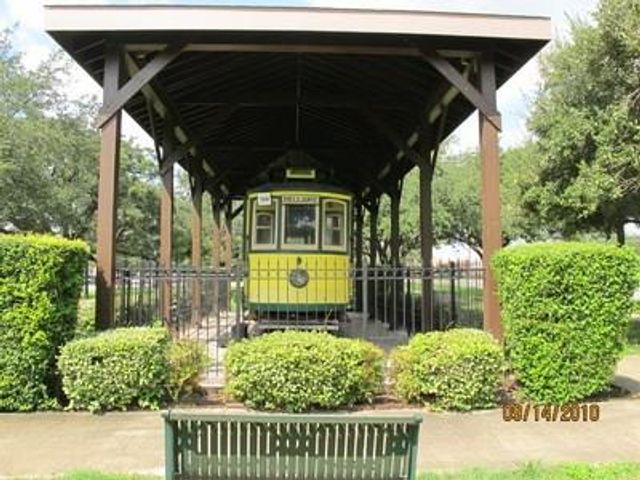 4624 Verone Street, Bellaire, TX 77401