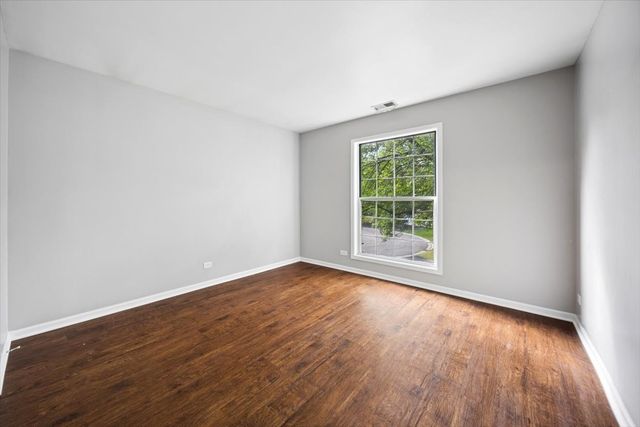 95 Midhurst Court 201D, Naperville, IL 60565