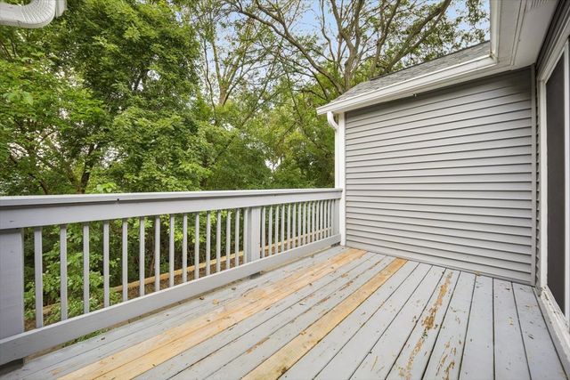 95 Midhurst Court 201D, Naperville, IL 60565