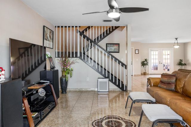 940 SW 96th Avenue, Pembroke Pines, FL 33025