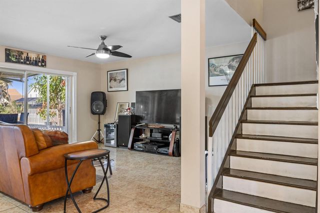 940 SW 96th Avenue, Pembroke Pines, FL 33025